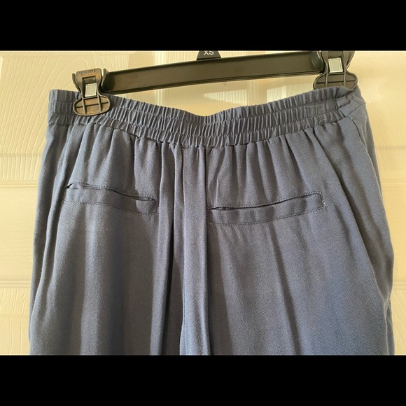 Drawstring pants - Picture 2 of 8